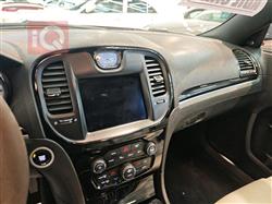 کرایسلەر 300